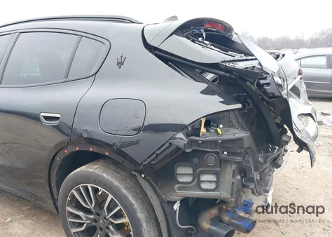 2023 Maserati Grecale Modena из США, поврежденный, VIN ZN682AVM6P7428895